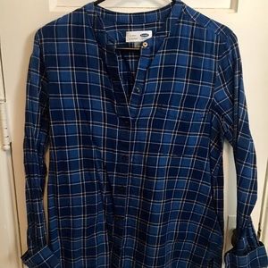 Old Navy Med BF Fit Collarless Button Down Shirt